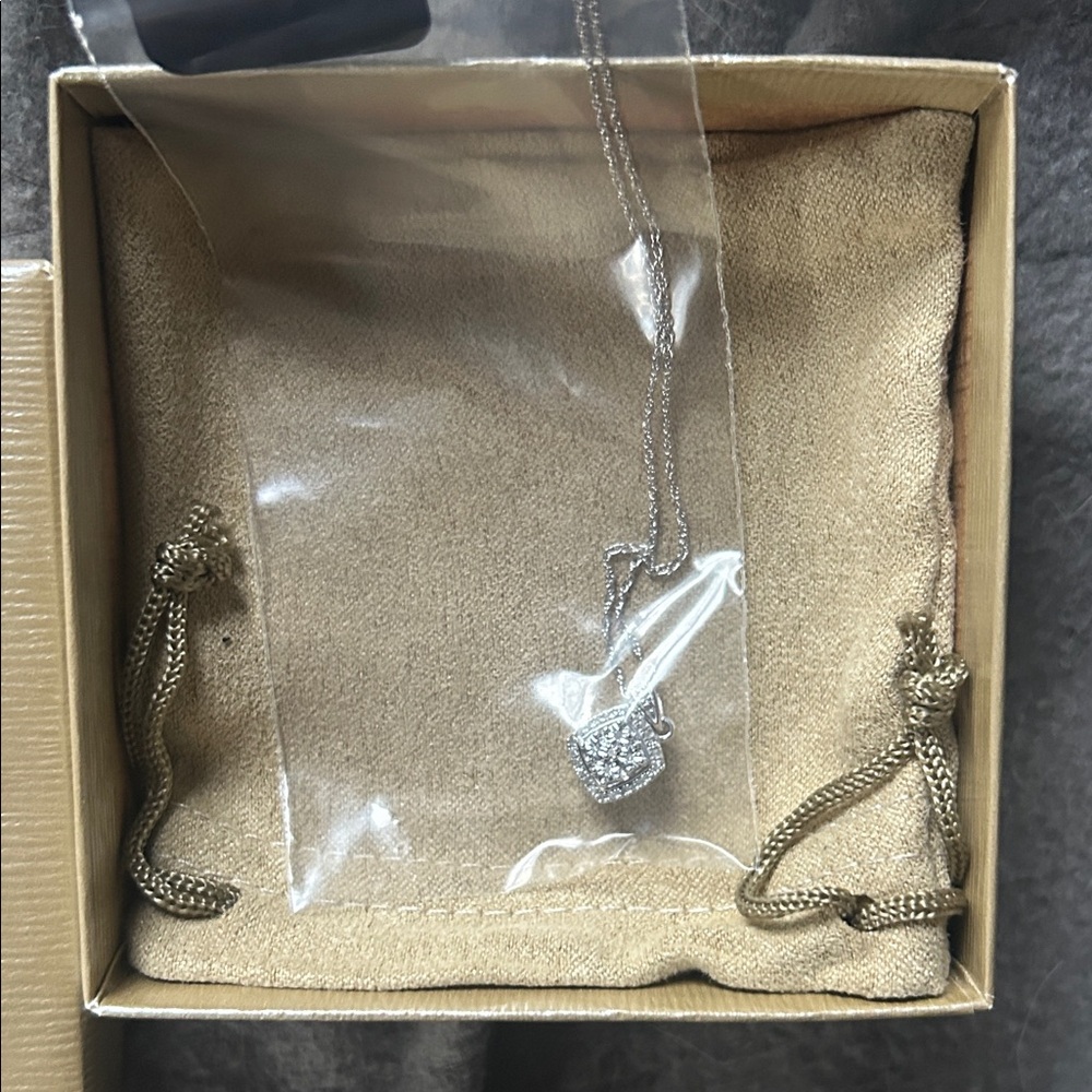 Elegant Silver diamond Necklace